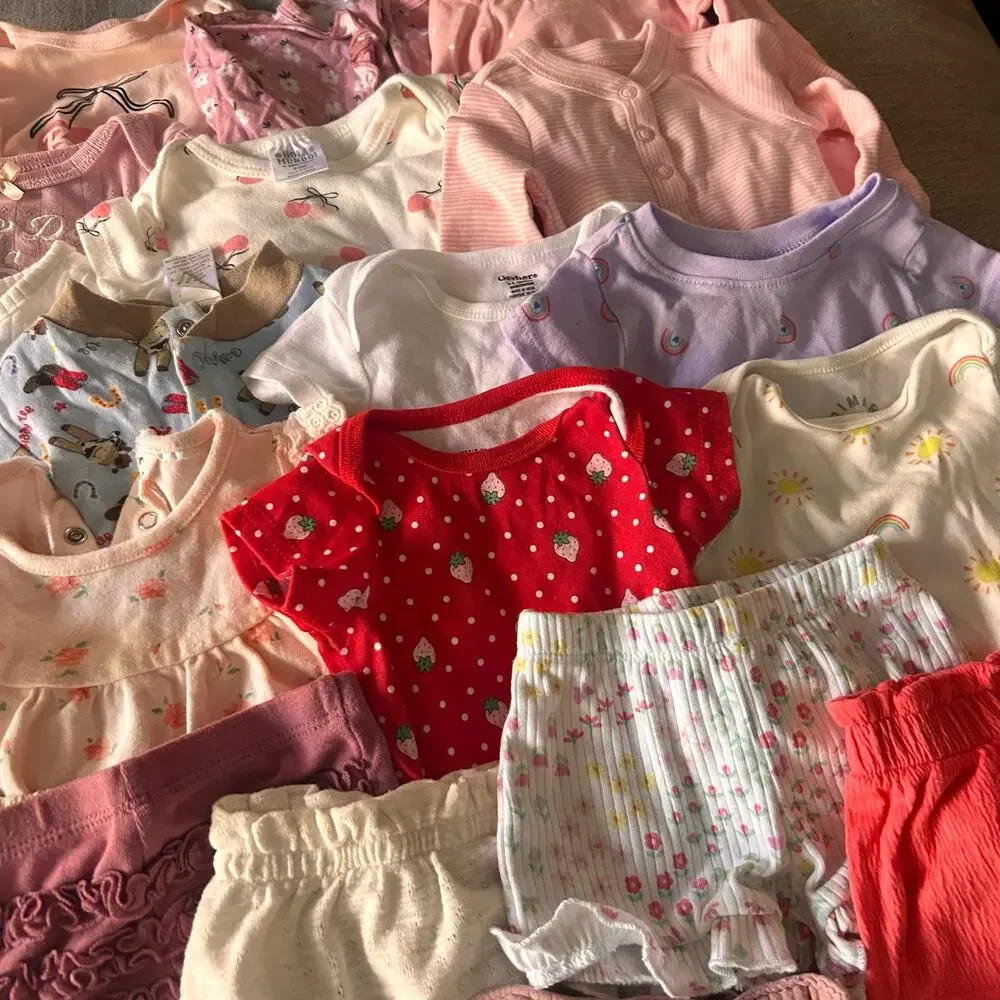 Lot of Baby Girl Clothes 25 Pieces NB 0-3 3-6mo Caters Garanimals Cloud Island